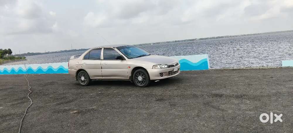 Mitsubishi Lancer 1.5 Glxi 2003