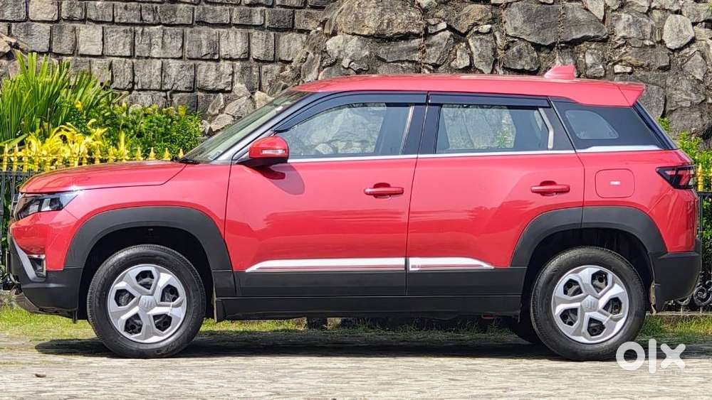 Maruti Suzuki Brezza 1.5 Vxi Smart Hybrid, 2023, Petrol