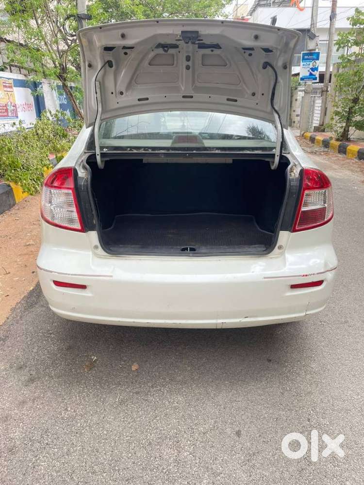 Maruti Suzuki Sx4 Vxi Bsiv, 2014