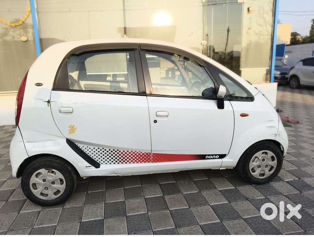 Tata Nano Xe, 2012, Petrol