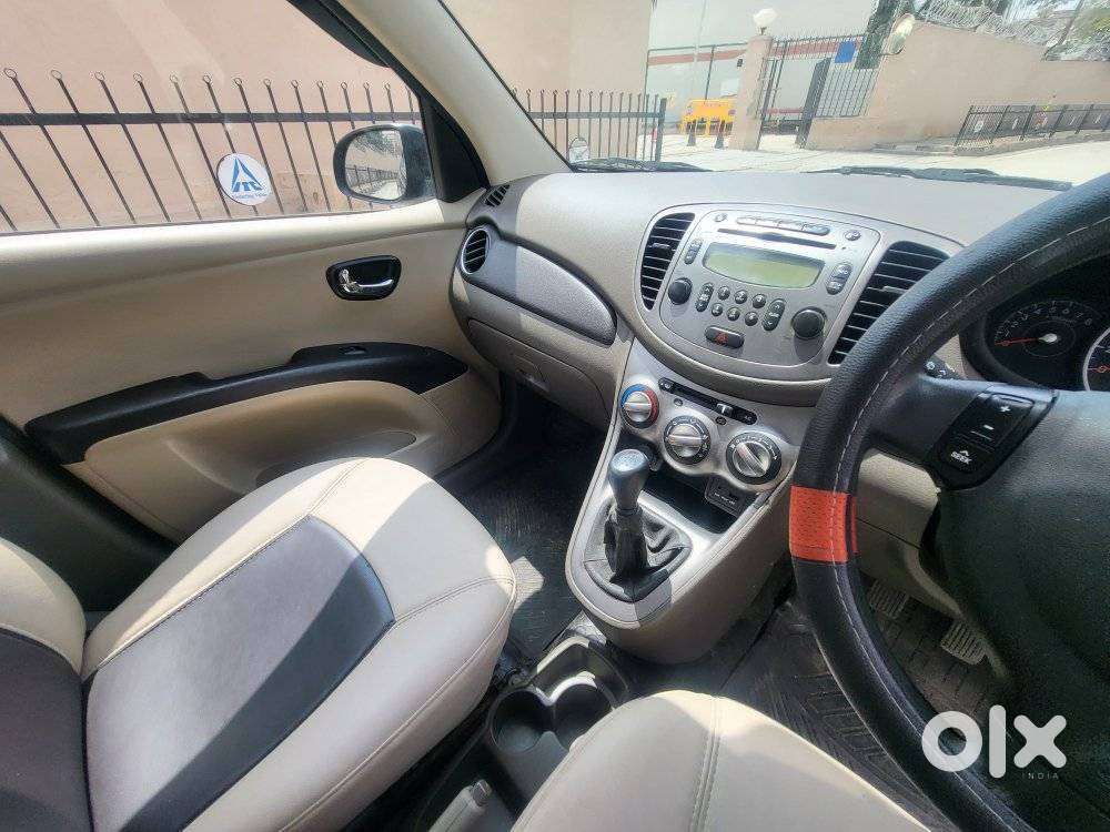 Hyundai I10 Sportz, 2013, Petrol