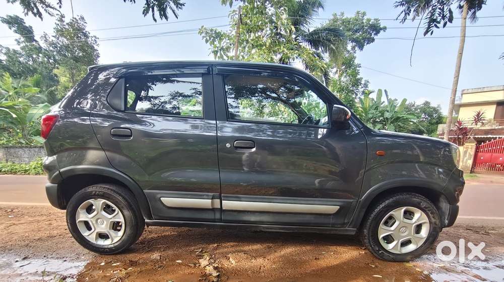 Maruti Suzuki S-presso Vxi Plus, 2022, Petrol