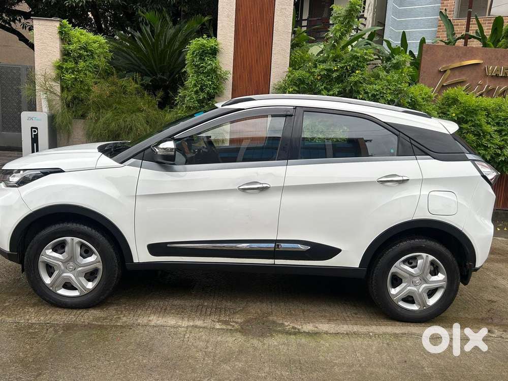 Tata Nexon 1.2 Revotron Xm Plus (s), 2021, Petrol