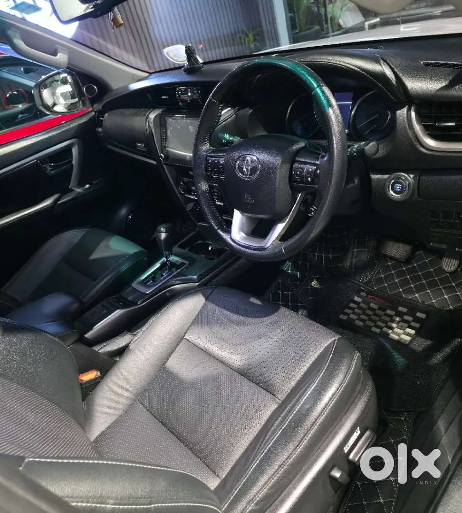 Toyota Fortuner 4x2 At 2.7 Petrol, 2022, Petrol