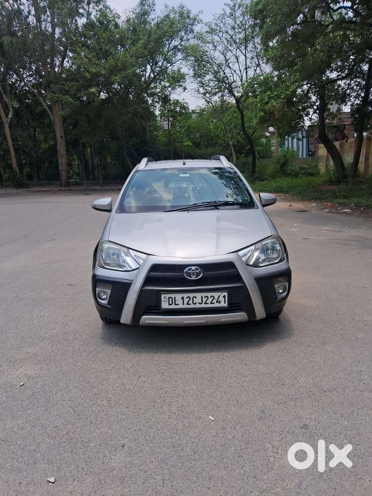 Toyota Etios Cross 1.5l V, 2015, Petrol