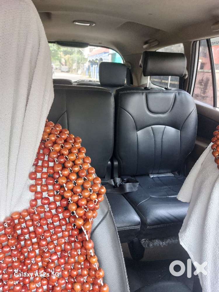 Toyota Innova 2.5 G (diesel) 8 Seater, 2015, Diesel