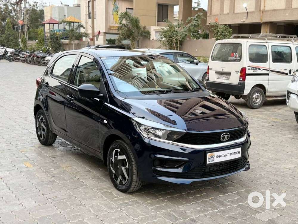 Tata Tiago Xza Plus, 2025, Petrol
