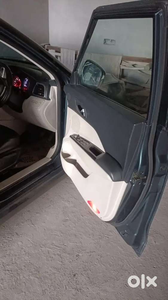 Mahindra Xuv300 Turbosport 2019 Push Button Start Alloy Wheel New Cond