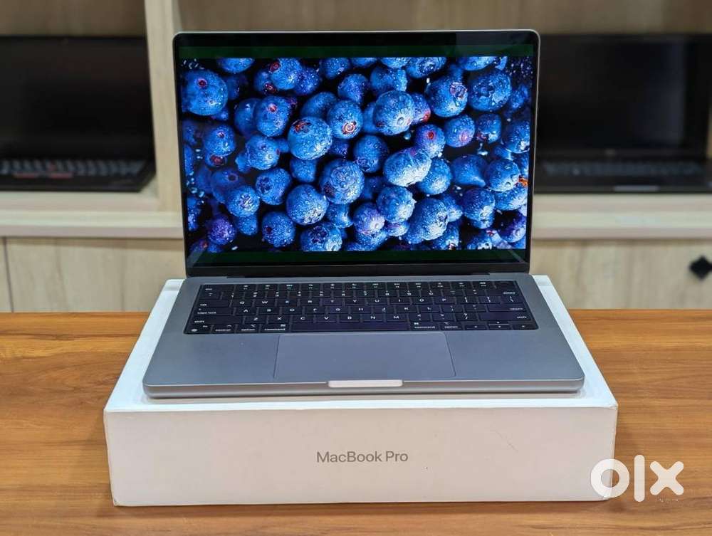 AppleCare + M3 Chip MacBook Pro 14 M3 &ndash;16GB | 512GB SSD | 10 core GPU