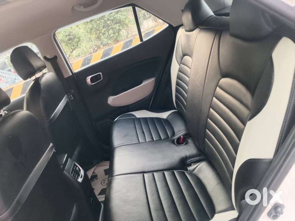 Hyundai Venue S Plus Mt 1.2 Kappa, 2022, Petrol