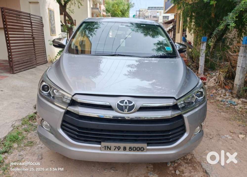 Toyota Innova Crysta 2.4 V 8 Str, 2016, Diesel