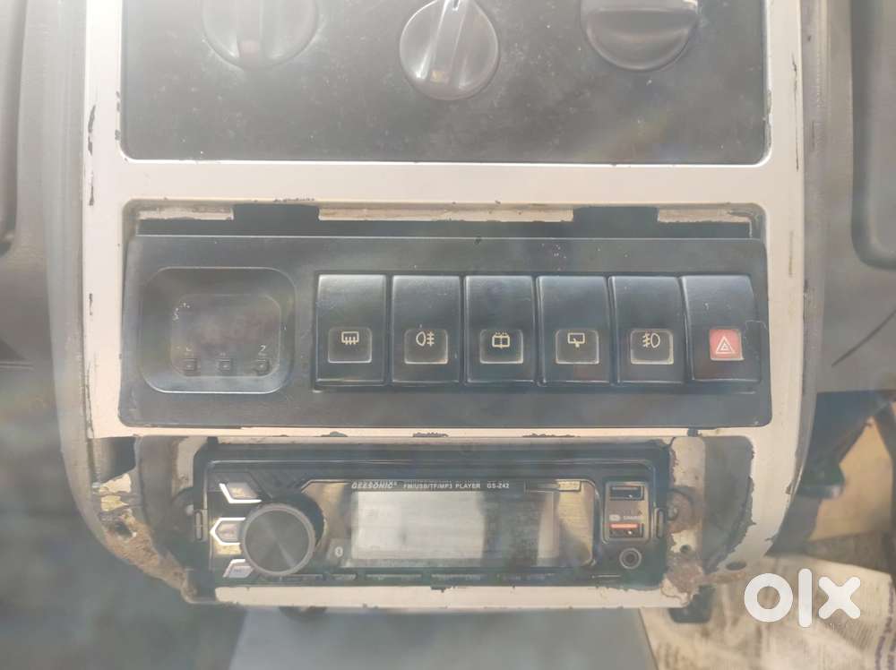 Tata Sumo Victa Gx 7 Str Bsii, 2004, Cng & Hybrids
