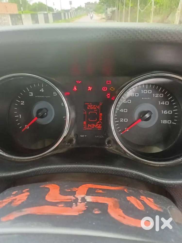 Mahindra Tuv 300 2019