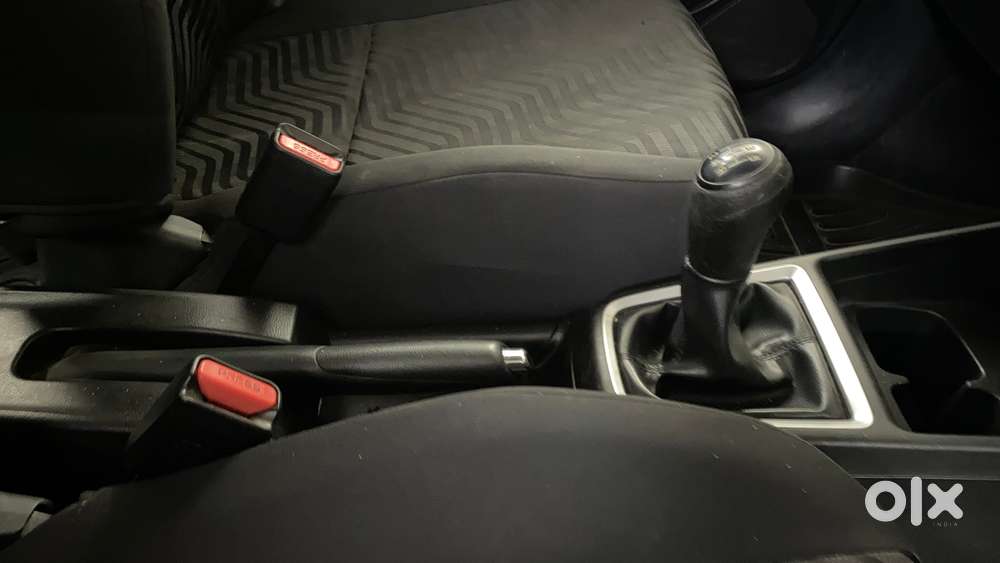 Maruti Suzuki Swift 2018 Zxi, 2019, Petrol