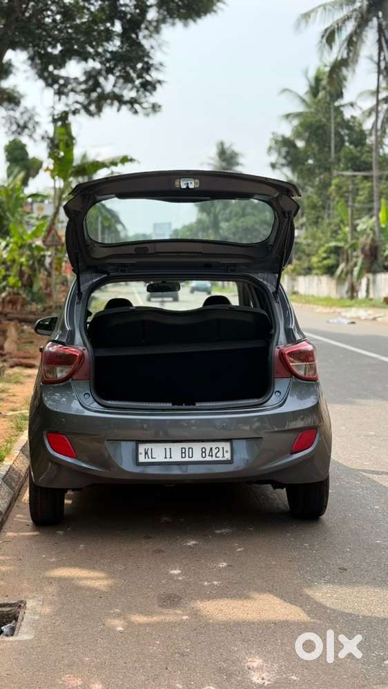 Hyundai Petrol 2017 Car