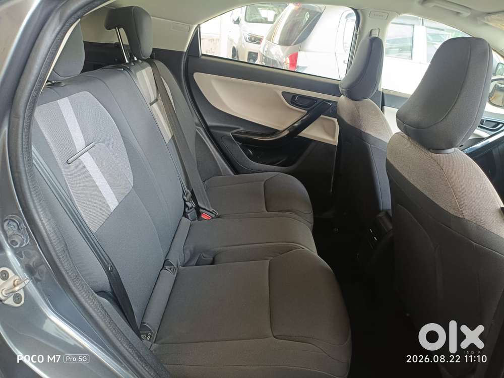 Tata Nexon, 2023, Petrol