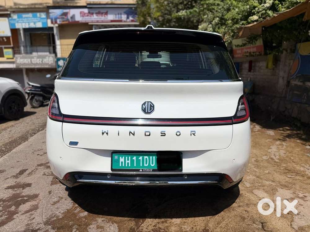 Mg Windsor Ev 2025 Electric Good Condition