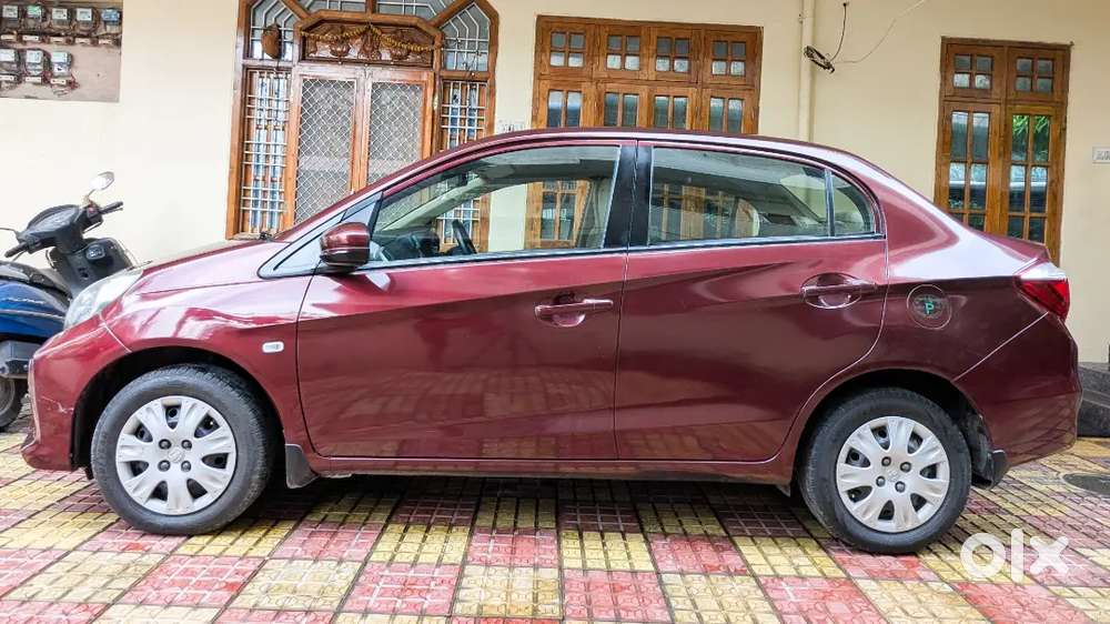 Honda Amaze 2017 S Mt @ ₹3.9l  86k Km  Petrol  Excellent Condition