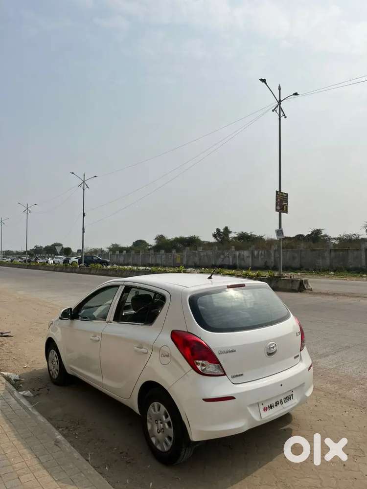 Hyundai I20 2012 Diesel 100000 Km Driven