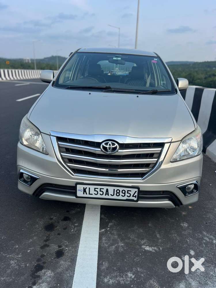 Toyota Innova Diesel 2014