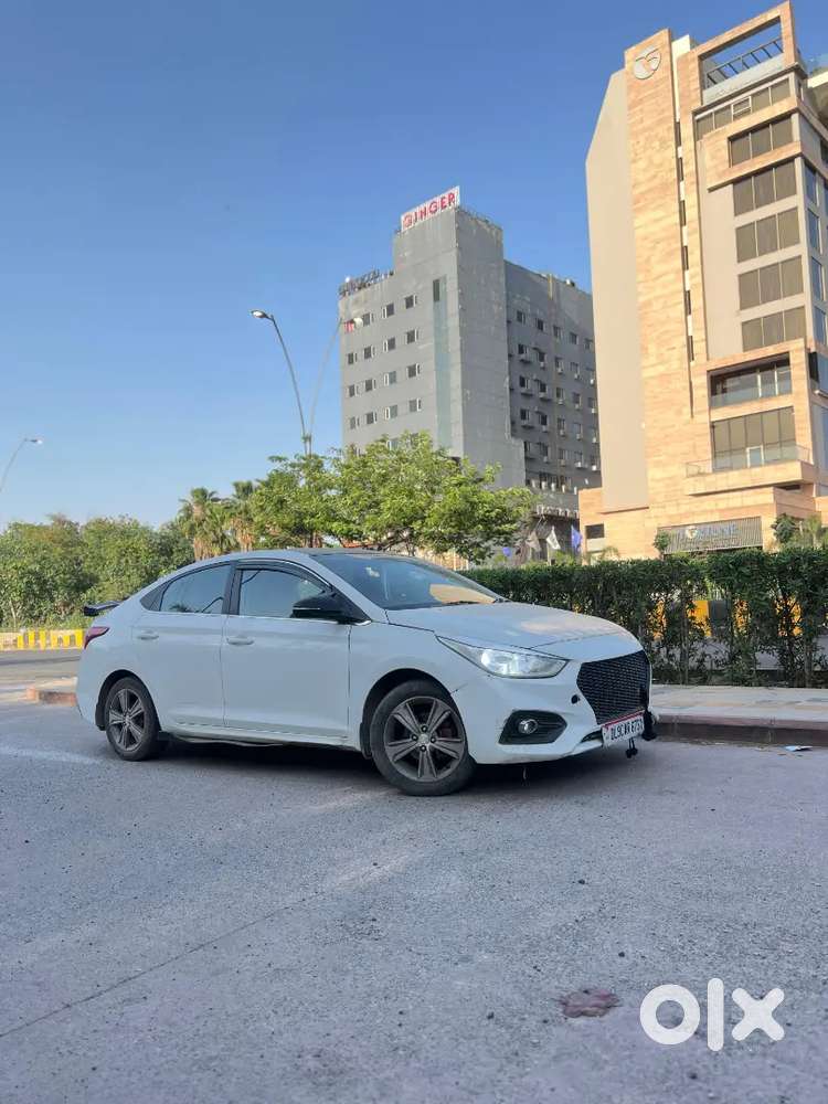 Verna 2019 Petrol 4.70 Lac Loan Bachra Hai