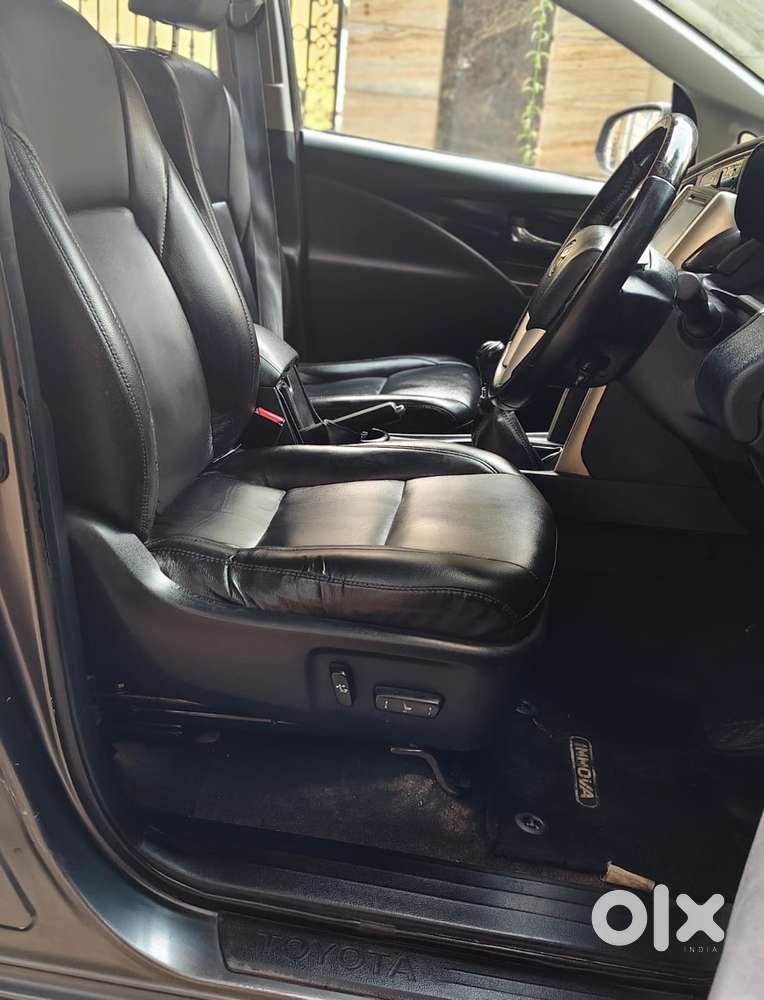 Toyota Innova Crysta 2.4 Z 7 Str, 2016, Diesel