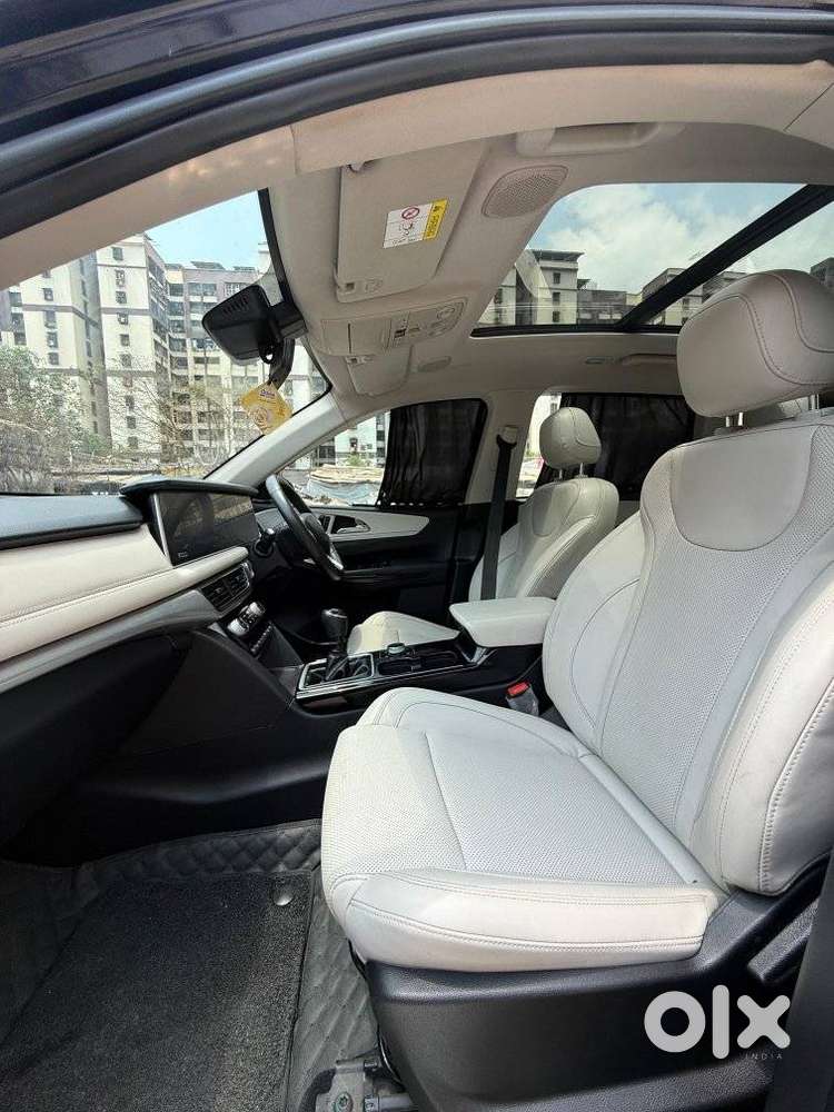 Mahindra Xuv700 2.2 Ax 7 Diesel Mt Luxury Pack Str, 2024, Diesel