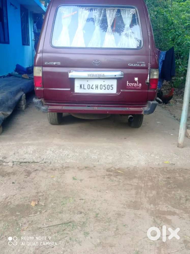 Toyota Qualis 2000