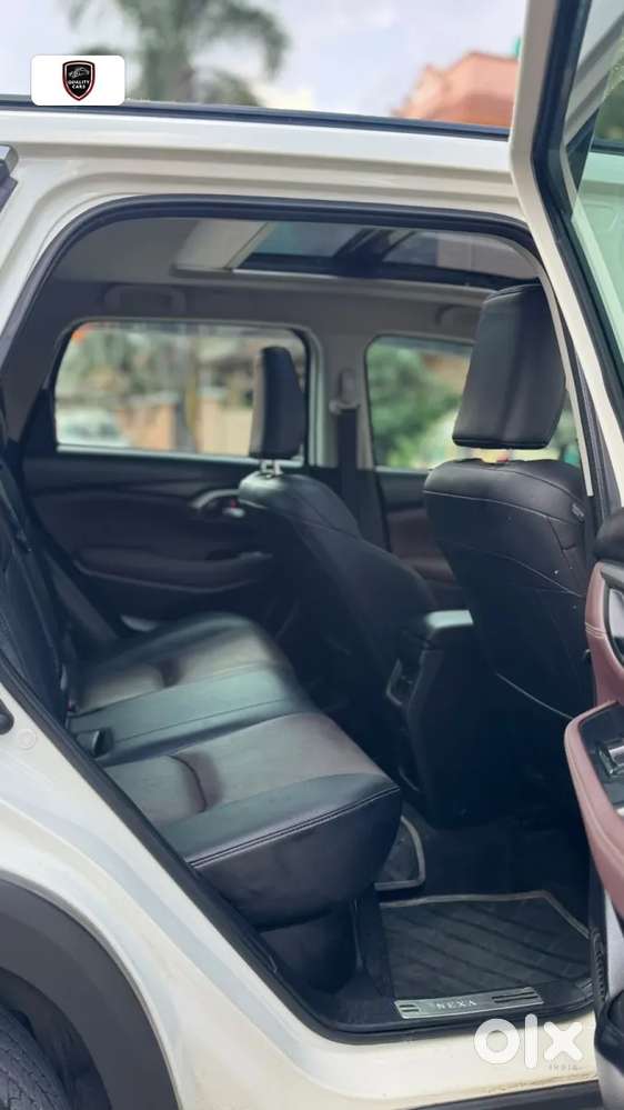 Maruti Suzuki Grand Vitara 1.5 Alpha Smart Hybrid Dual Tone, 2023, P..