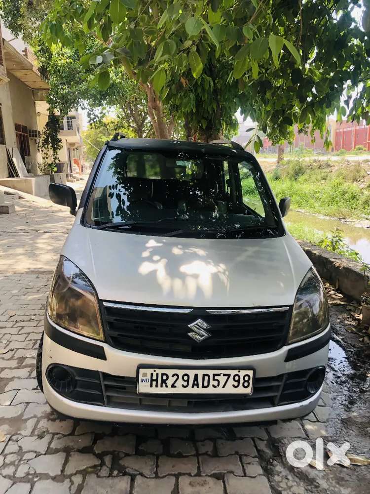 Wagon R 2013 Fst Party' Insurance November 4tyres New