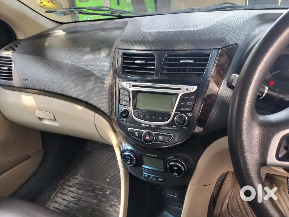 Hyundai Verna 2012