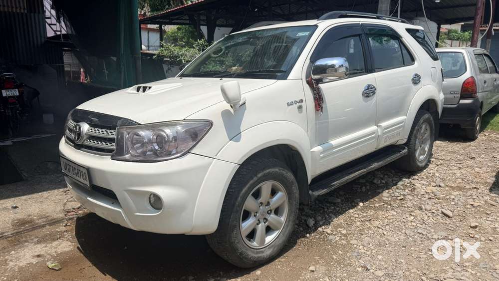 Toyota Fortuner Diesel 2011