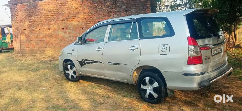 Toyota Innova Hycross 2012 Diesel Car