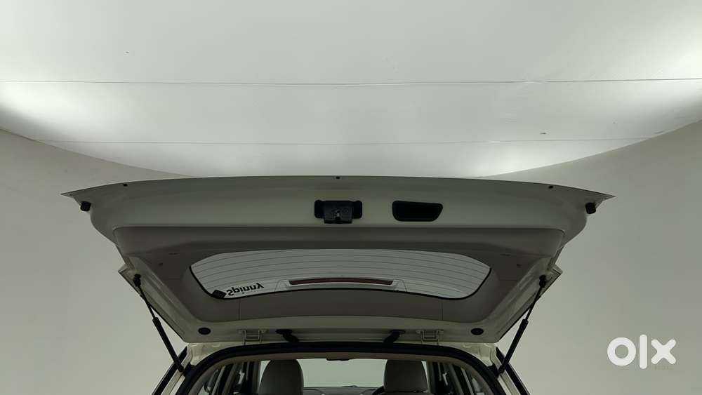 Mahindra Xuv300 W8 (o) 1.5 Diesel Amt, 2020, Diesel