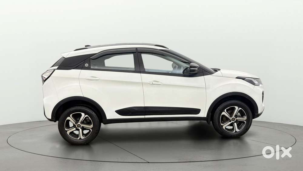 Tata Nexon 1.2 Revotron Xz Plus, 2023, Petrol