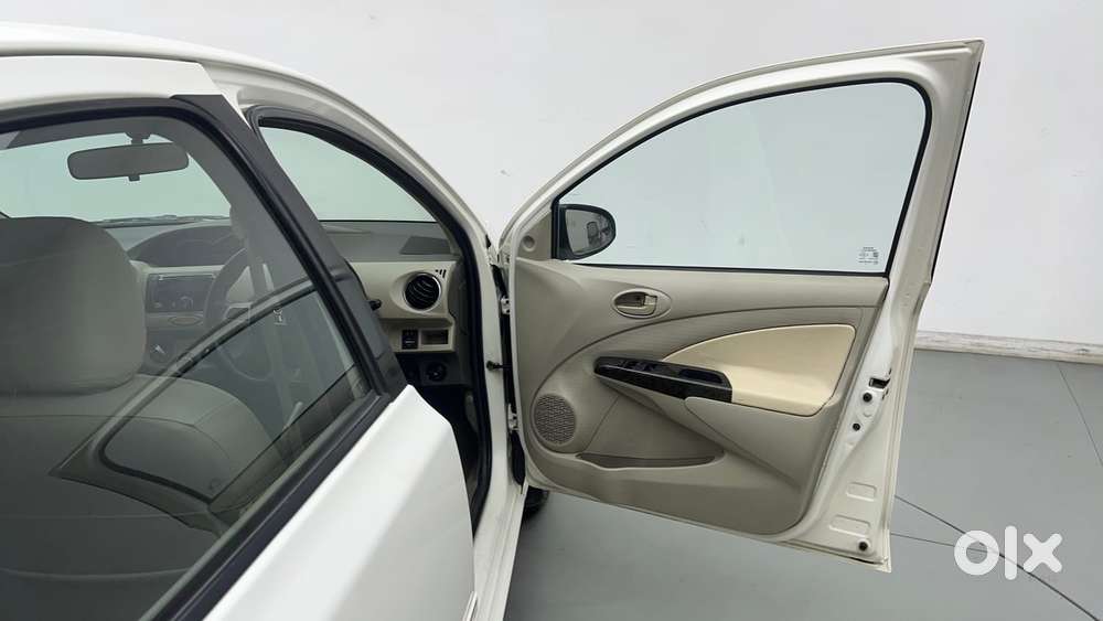 Toyota Etios Vx, 2015, Petrol