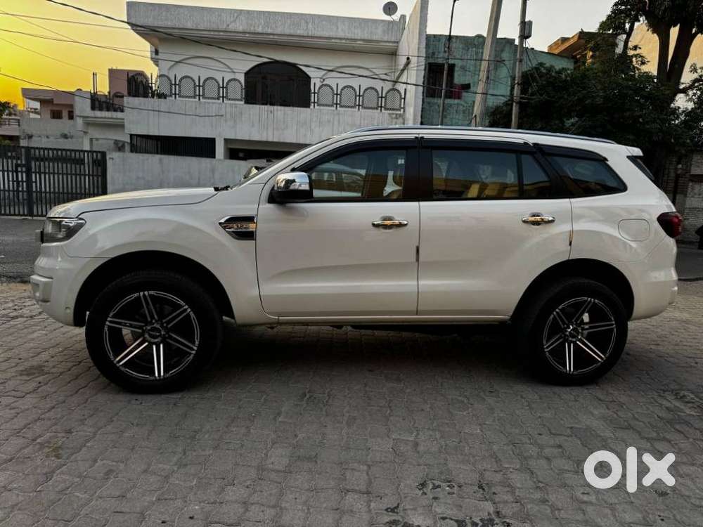 Ford Endeavour 3.2 Titanium 4x4 At, 2017, Diesel