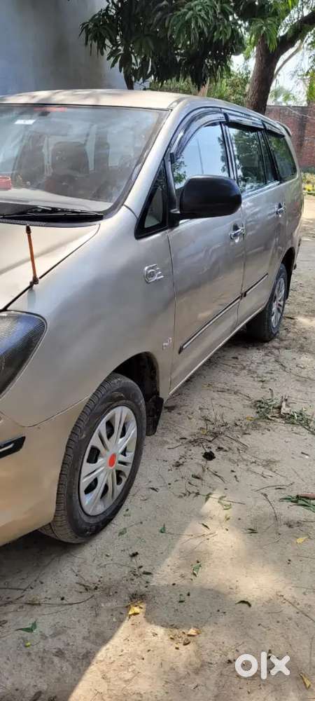 Toyota Innova 2008 Diesel 300000 Km Driven