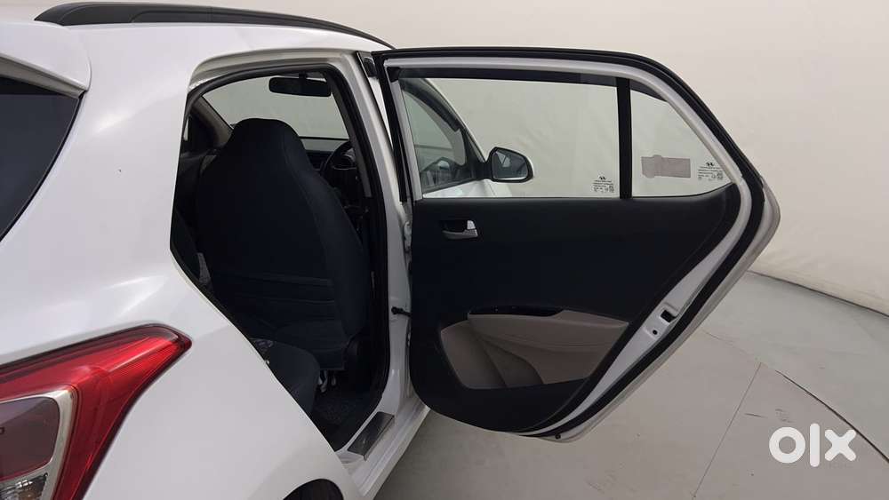 Hyundai Grand I10 1.2 Kappa Asta At Vtvt, 2015, Petrol