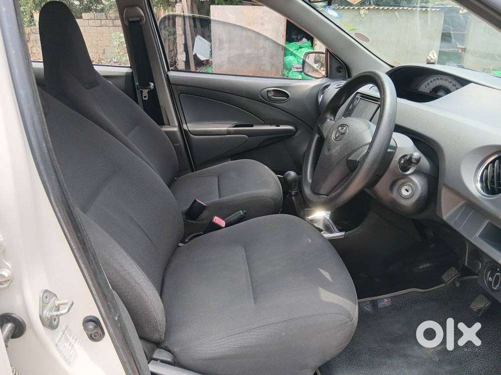 Toyota Etios Liva 2011-2012 G, 2012, Petrol