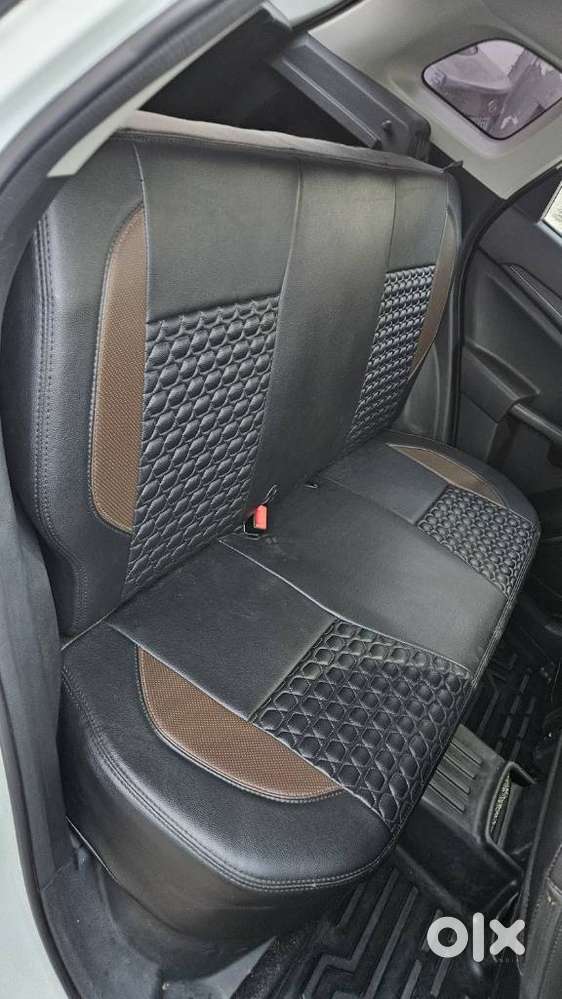 Maruti Suzuki Brezza 1.5 Lxi Smart Hybrid, 2024, Petrol