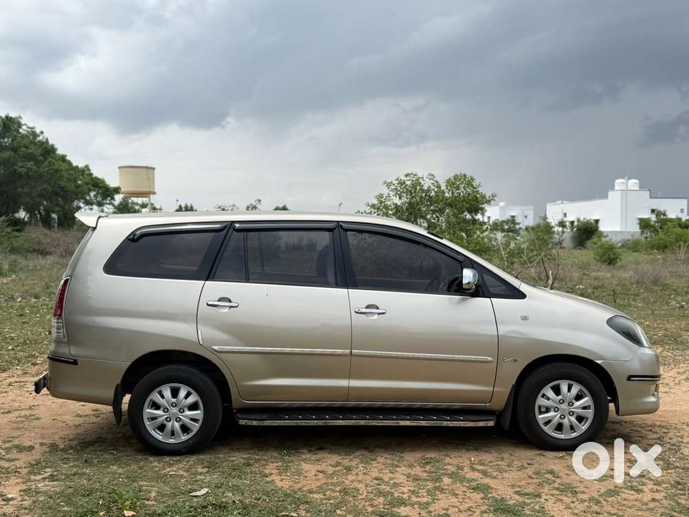 Toyota Innova 2.5 V 7 Str, 2011, Diesel