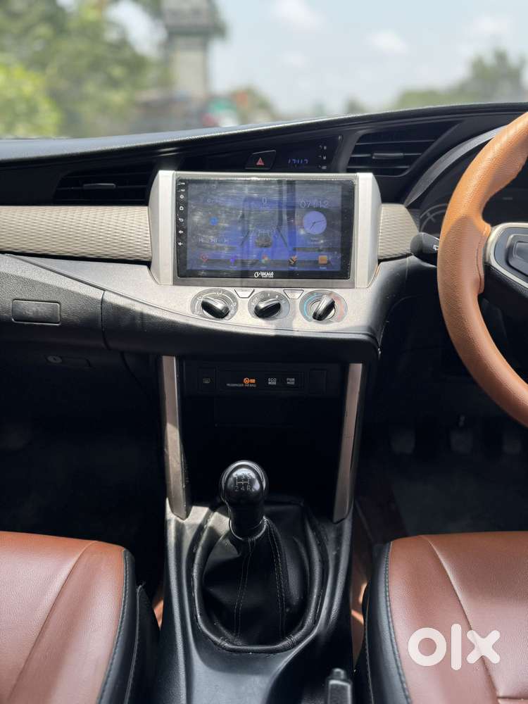 Toyota Innova Crysta 2.4 G Mt, 2017, Diesel