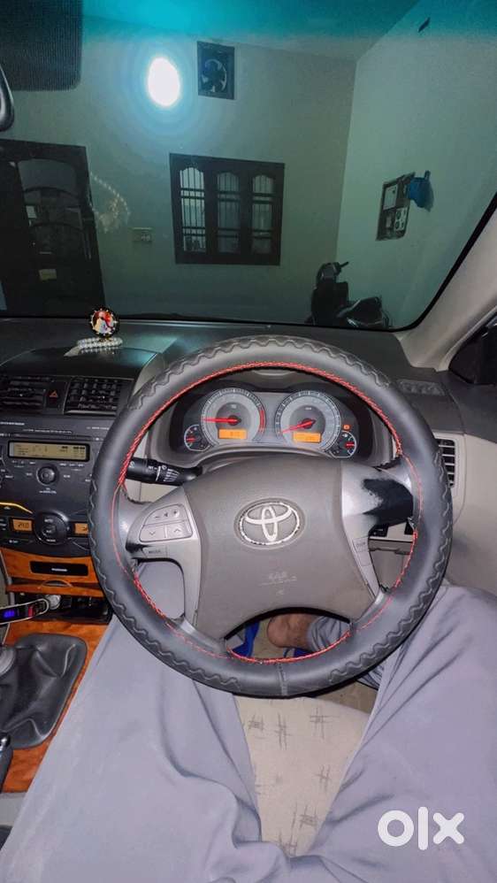 Toyota Corolla Altis 2011