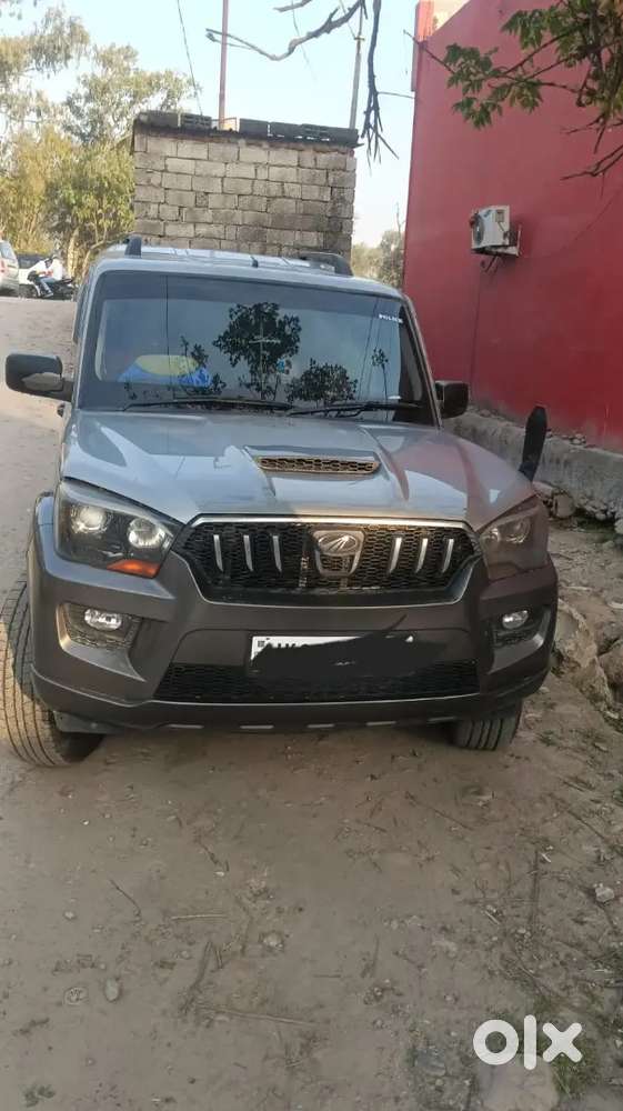 Mahindra Scorpio 2016 Diesel Manual Car