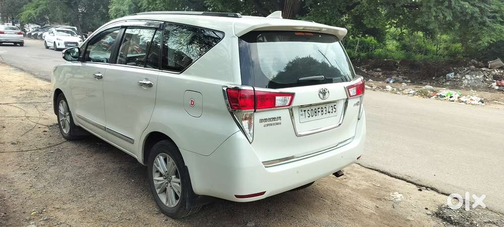 Toyota Innova Crysta 2016 Diesel 150000 Km Driven
