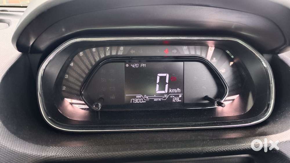 Tata Tiago 1.2 Revotron Xt Rhythm, 2024, Petrol
