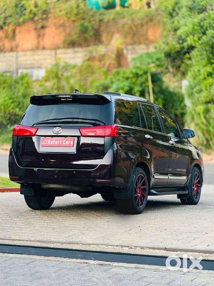 Toyota Innova Crysta 2.8 Z, 2016, Diesel