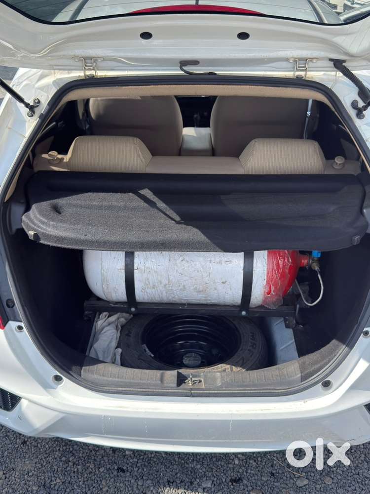 Honda Jazz Petrol+cng 2016 Model