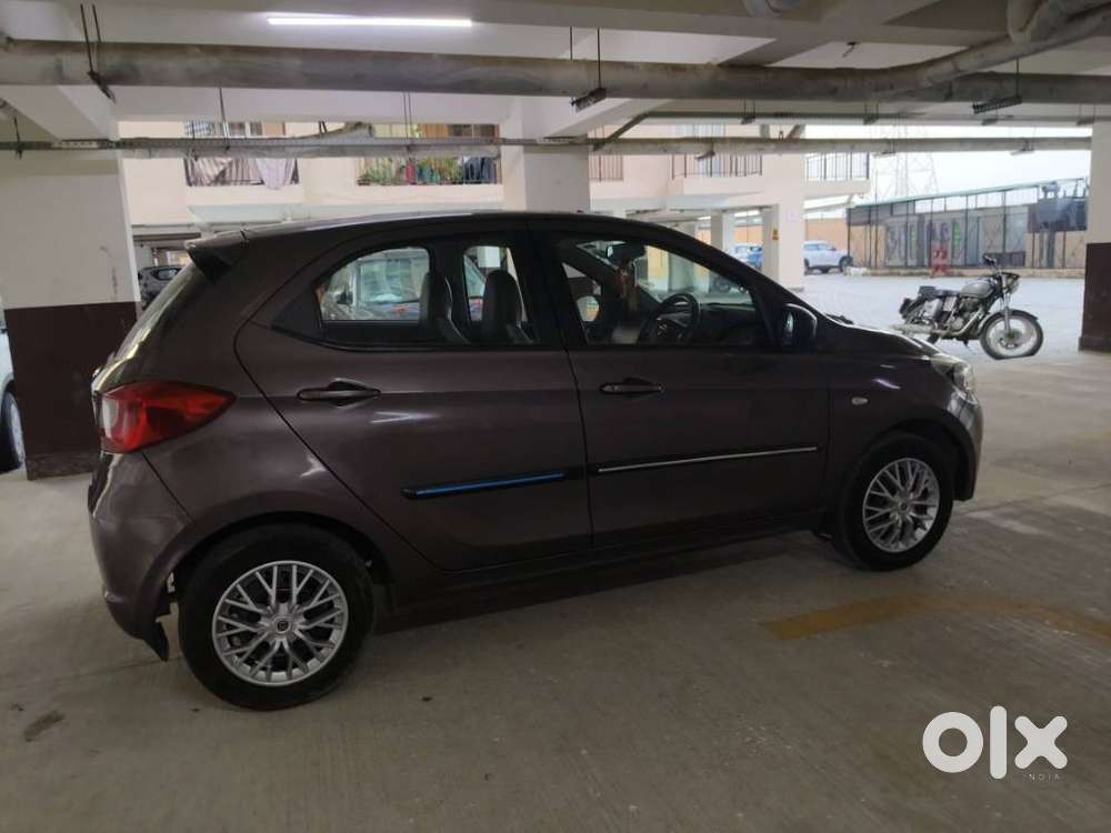 Tata Tiago 1.2 Revotron Xt (o), 2016, Petrol